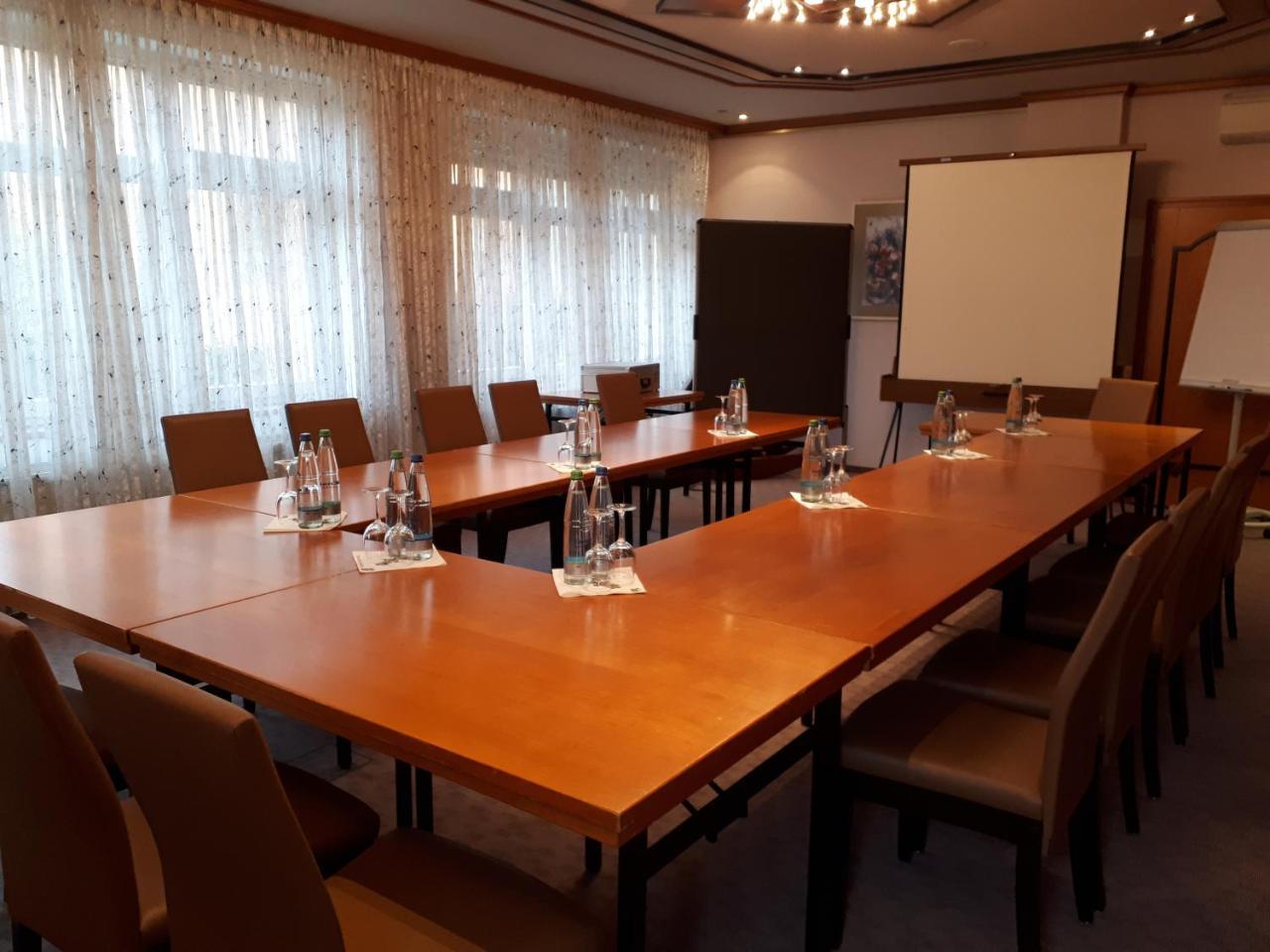 Brauereigasthof Dachsenfranz Zuzenhausen Екстериор снимка